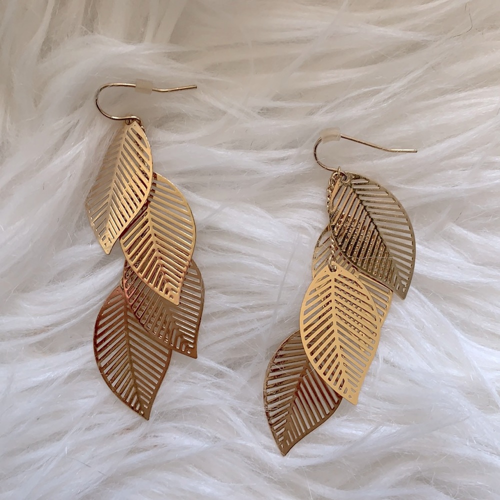 3/$20 Hanging gold leaf earrings